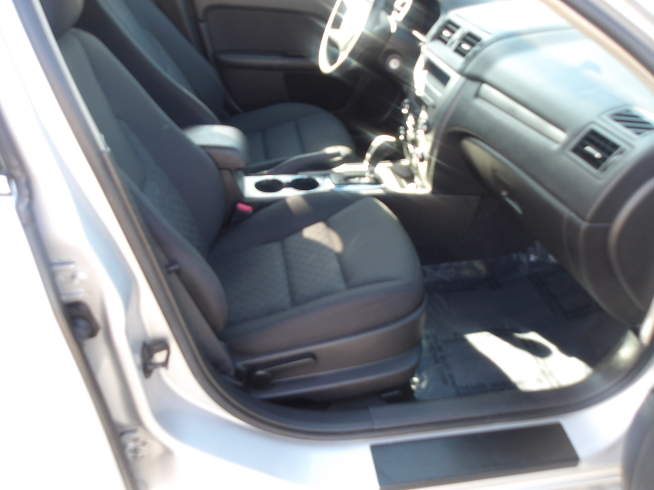 Ford Fusion 4dr Sdn SE FWD 2010 Ford Fusion 4dr Sdn SE FWD 2010