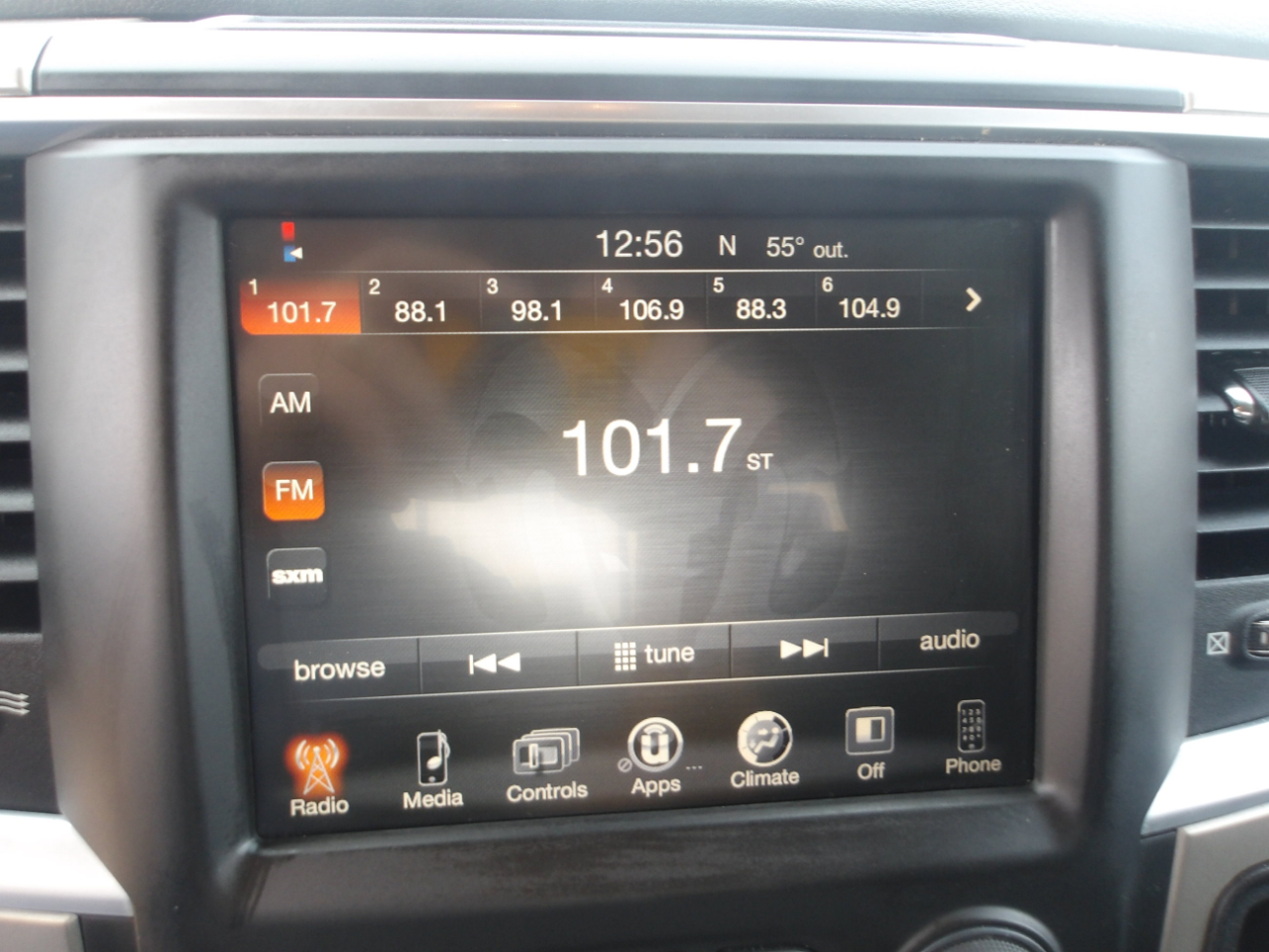 RAM 1500 2WD Crew Cab 140.5" Lone Star 2014