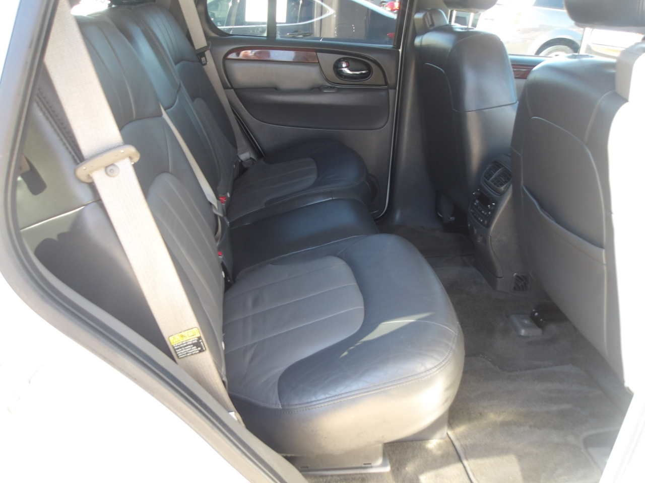 GMC Envoy 4dr 2WD SLT 2004 GMC Envoy 4dr 2WD SLT 2004