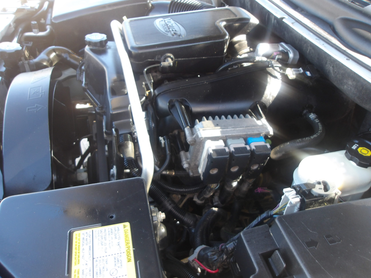 GMC Envoy 4dr 2WD SLT 2004 GMC Envoy 4dr 2WD SLT 2004