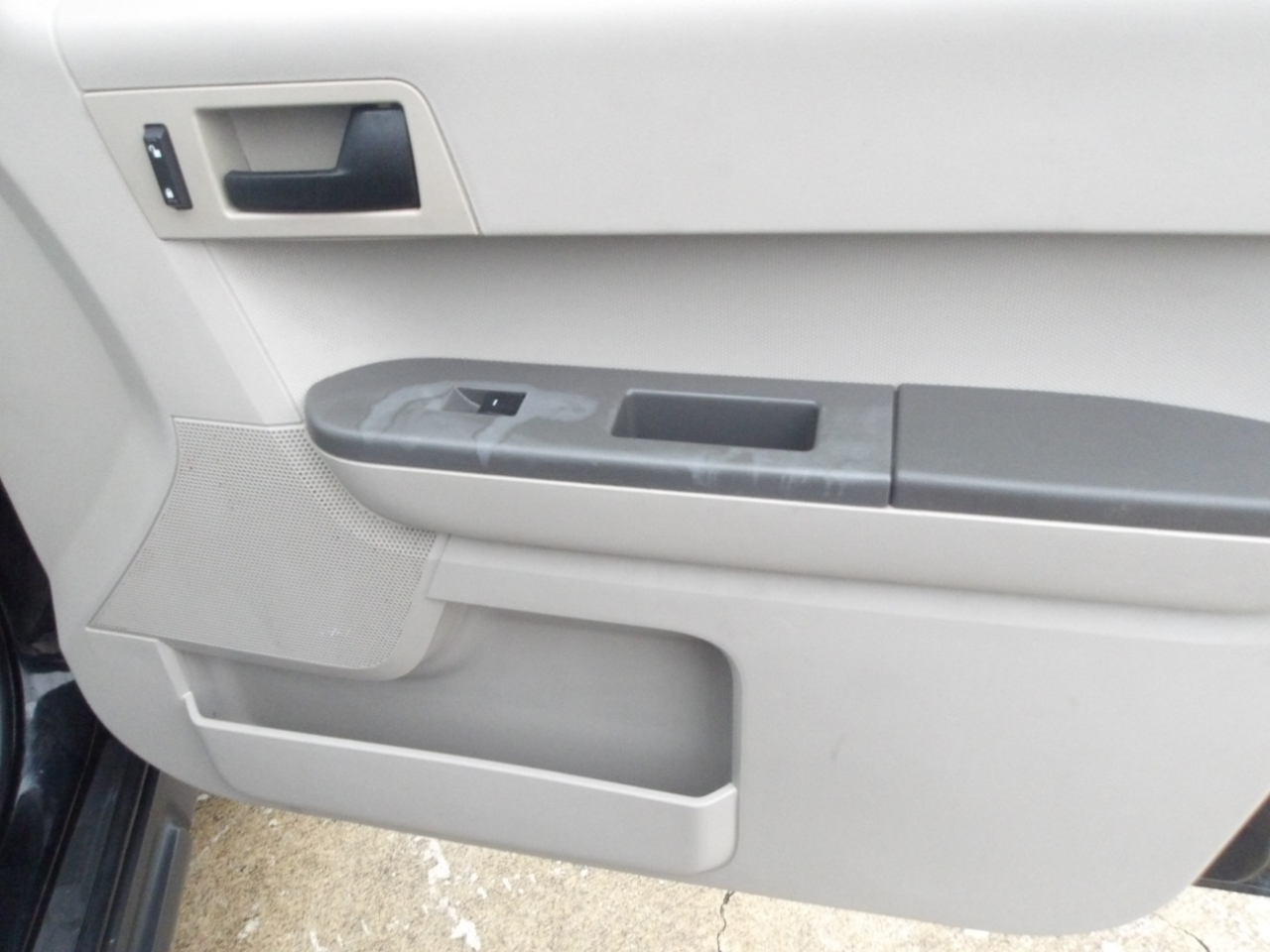 Ford Escape FWD 4dr XLS 2011