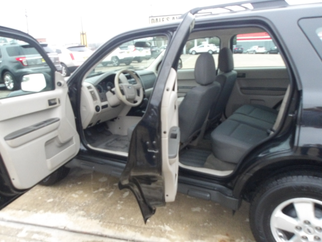 Ford Escape FWD 4dr XLS 2011