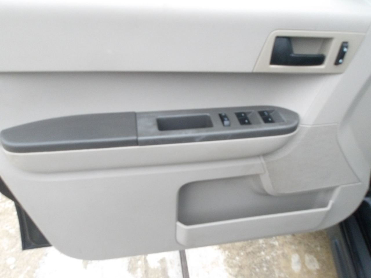 Ford Escape FWD 4dr XLS 2011