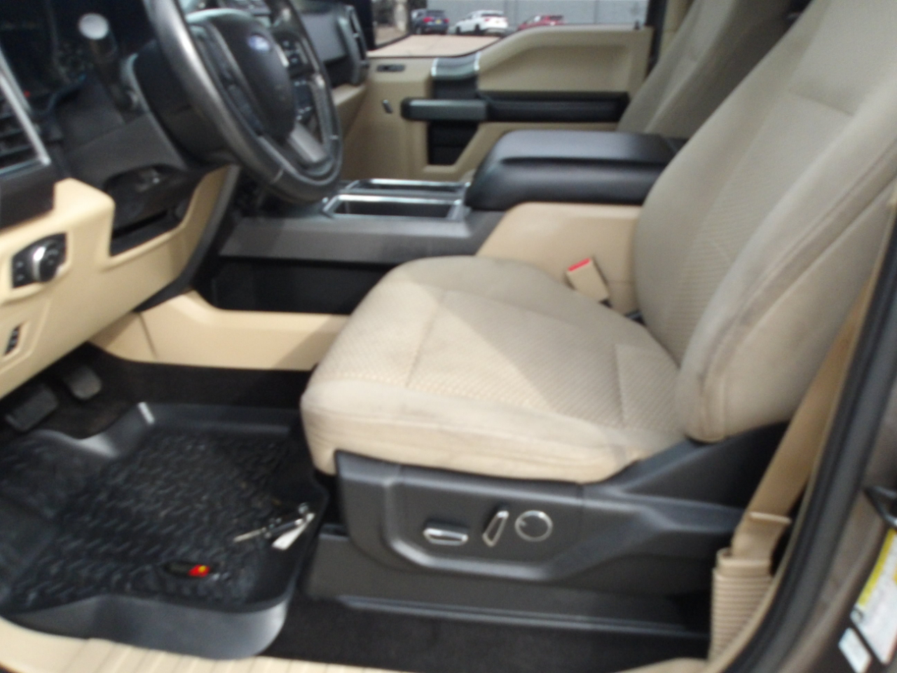 Ford F-150 XLT 4WD SuperCrew 5.5' Box 2017