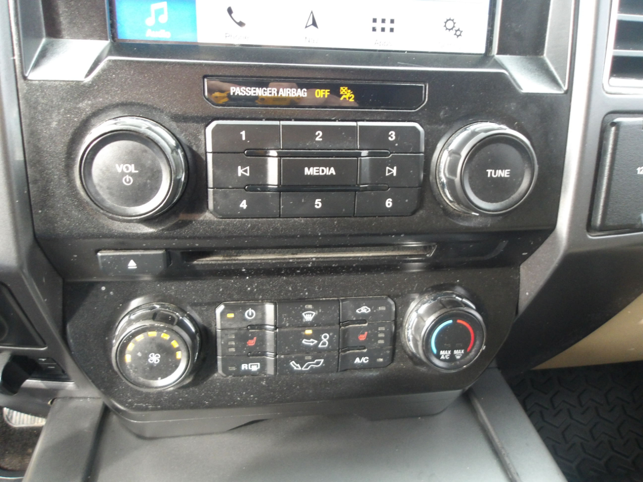 Ford F-150 XLT 4WD SuperCrew 5.5' Box 2017