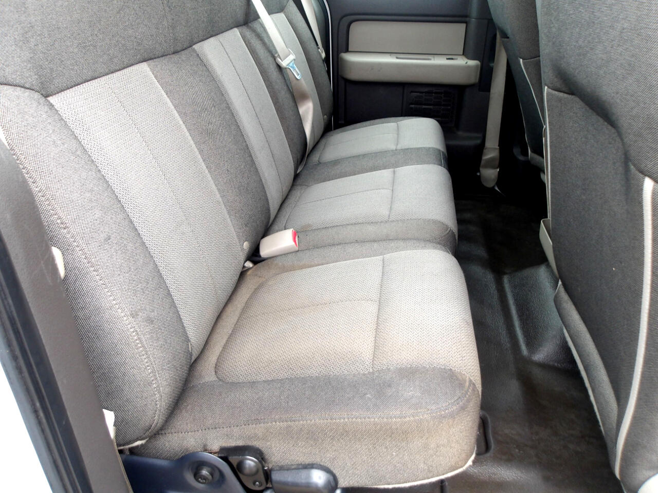 Ford F-150 2WD SuperCab 145" XL 2009