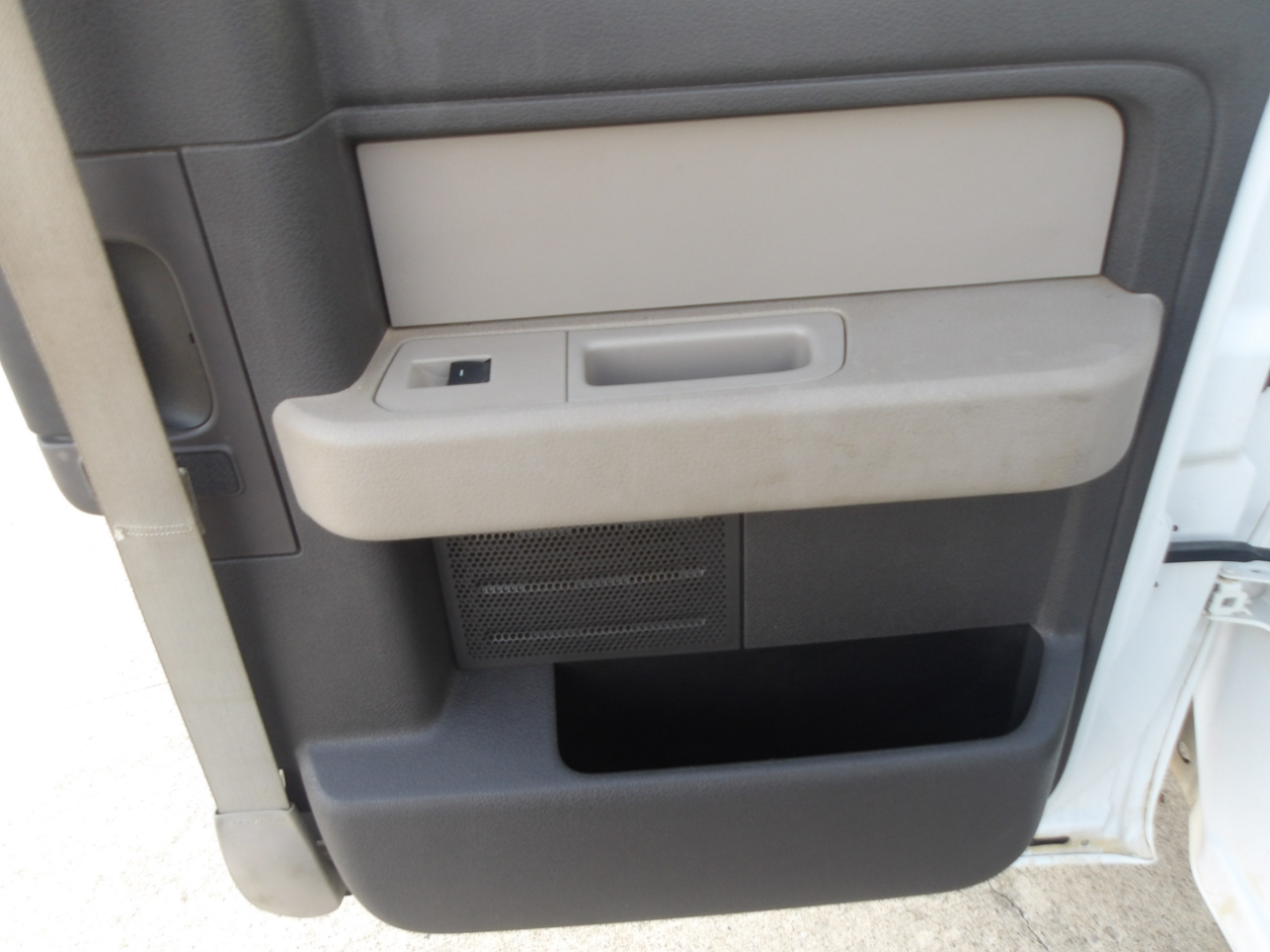 Ford F-150 2WD SuperCab 145" XL 2009