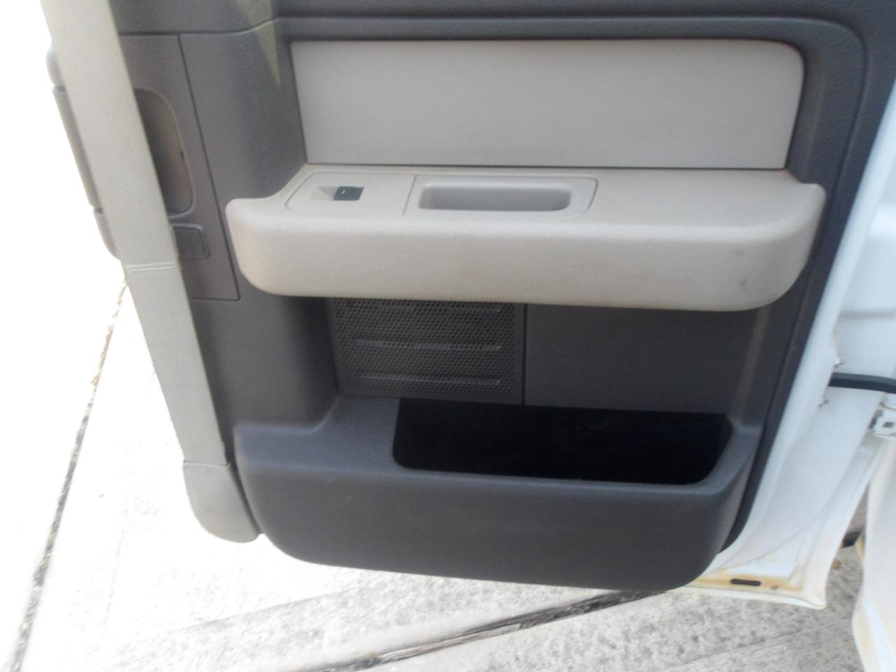 Ford F-150 2WD SuperCab 145" XL 2009