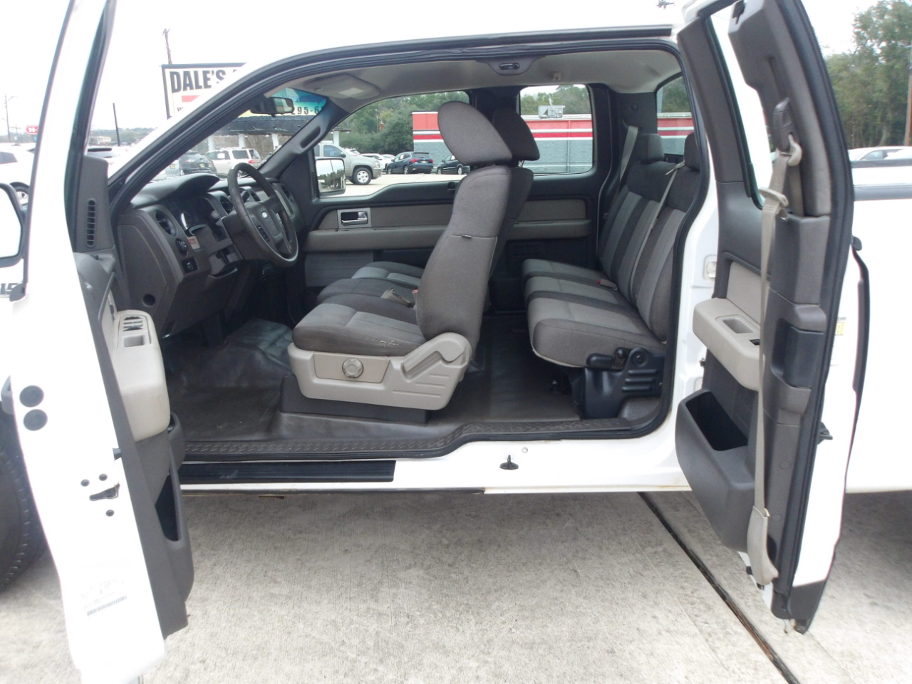 Ford F-150 2WD SuperCab 145" XL 2009