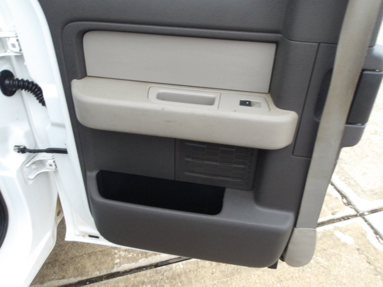 Ford F-150 4WD SuperCab 145" XL 2010