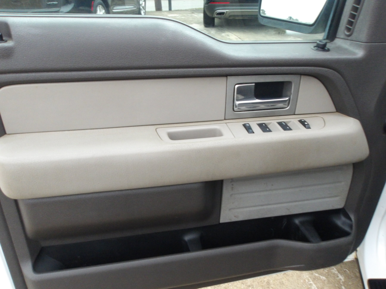 Ford F-150 4WD SuperCab 145" XL 2010