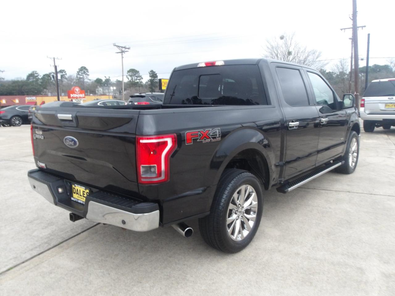 Ford F-150 4WD SuperCrew 145" XLT 2015