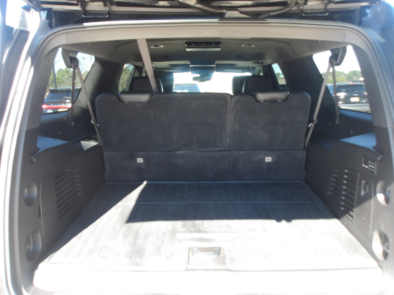 Cadillac Escalade ESV 2WD 4dr Platinum 2016