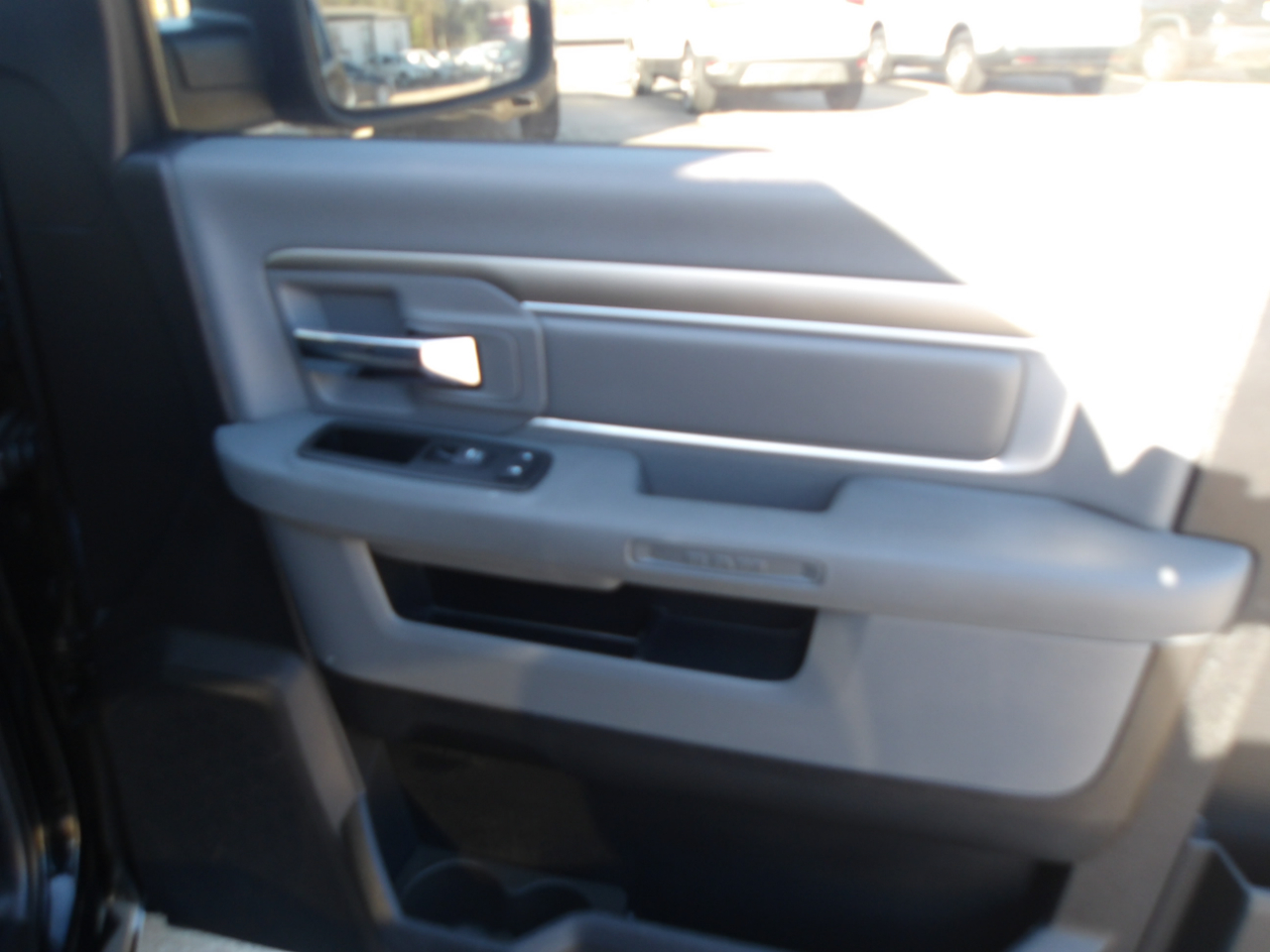 RAM 1500 2WD Reg Cab 120.5" Express 2014