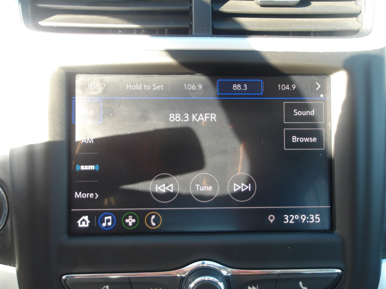 Chevrolet Sonic 4dr Sdn LT 2020