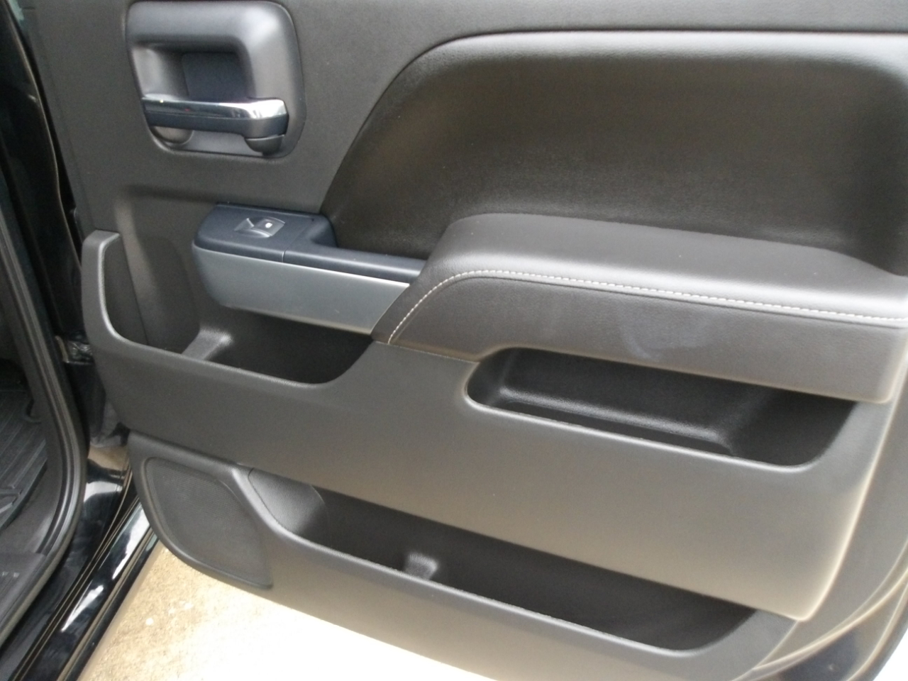 Chevrolet Silverado 1500 2WD Crew Cab 143.5" LT w/1LT 2017