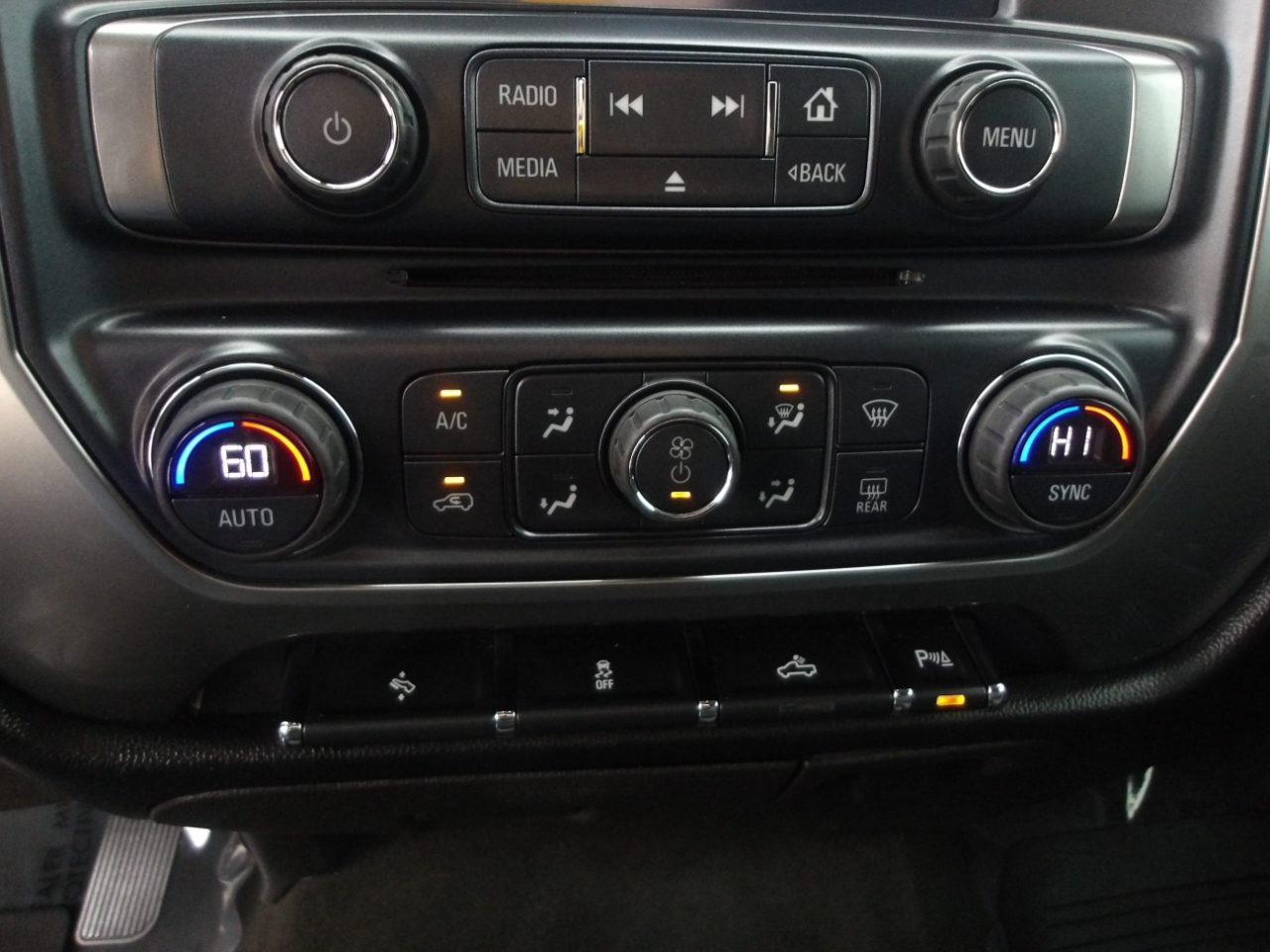 Chevrolet Silverado 1500 2WD Crew Cab 143.5" LT w/1LT 2017