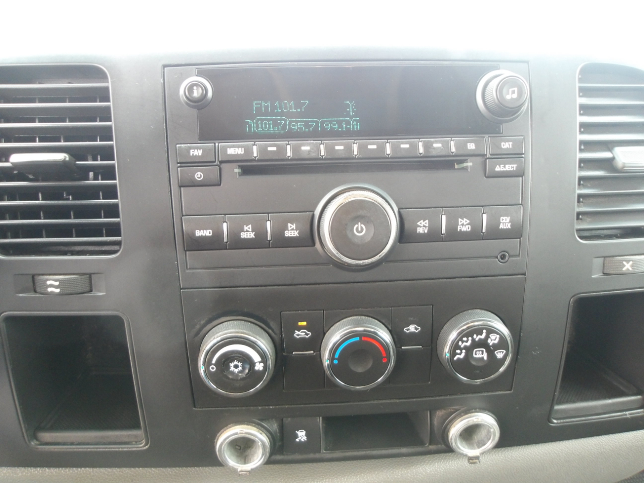 GMC Sierra 1500 2WD Crew Cab 143.5" SL 2009