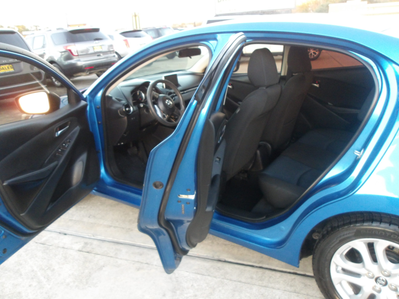 Toyota Yaris iA Auto (Natl) 2018