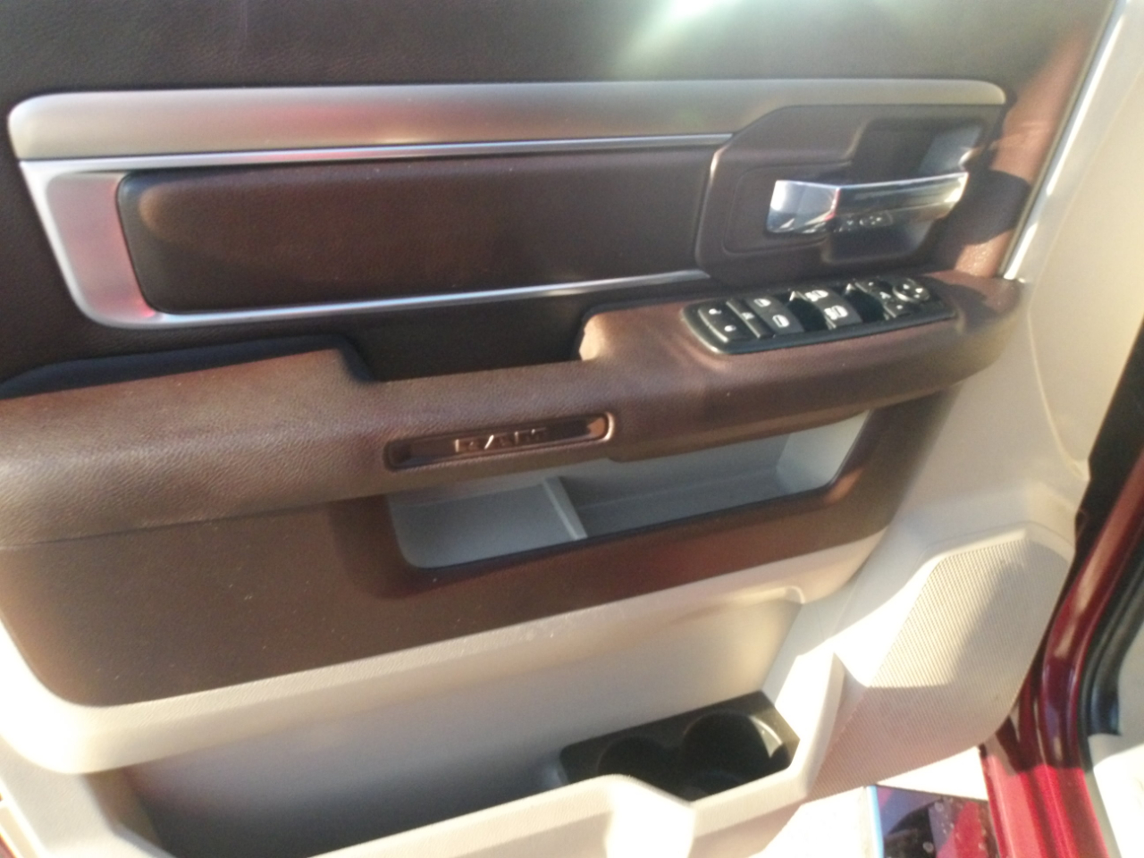 RAM 1500 2WD Crew Cab 140.5" Lone Star 2016