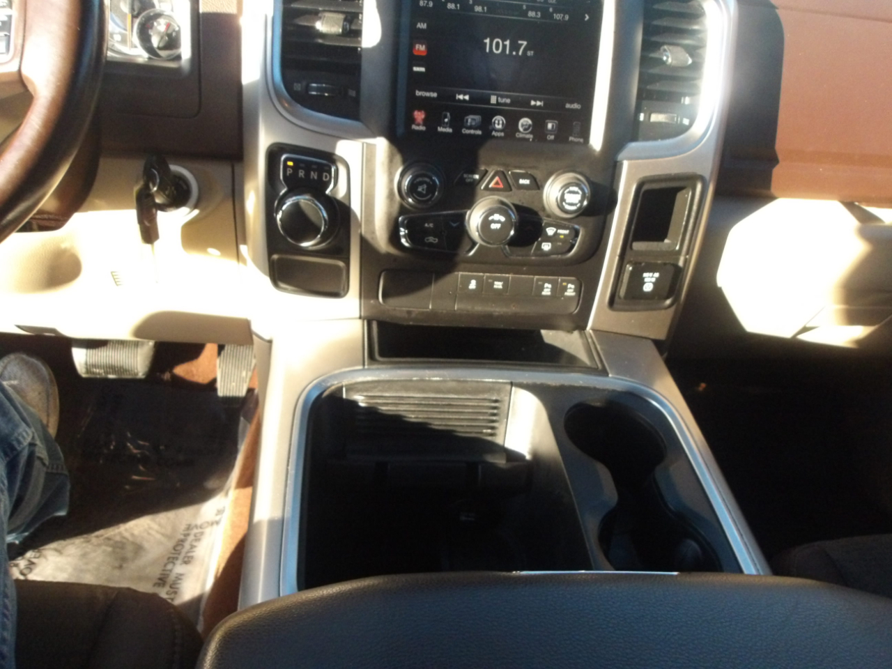 RAM 1500 2WD Crew Cab 140.5" Lone Star 2016