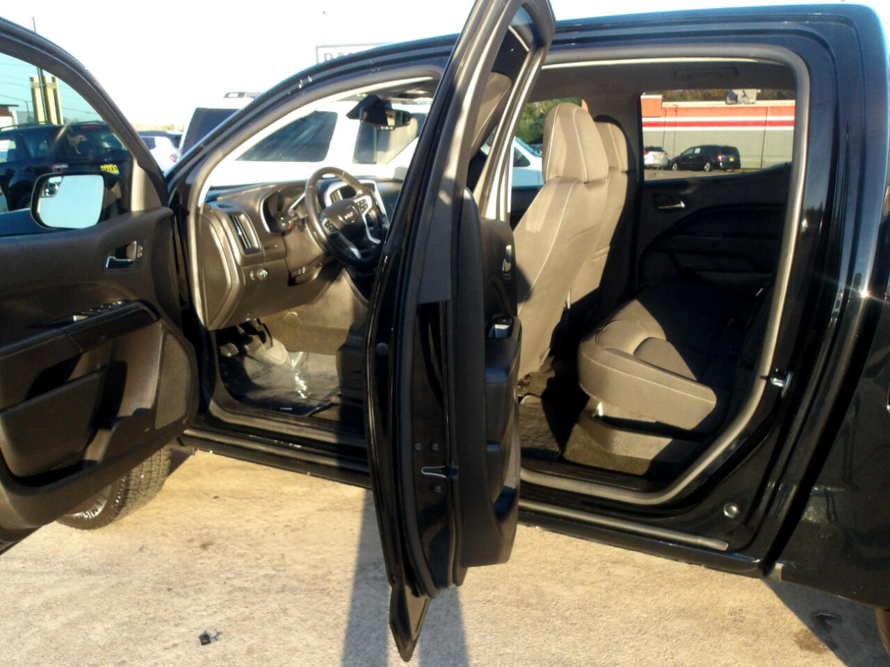 GMC Canyon 2WD Crew Cab 128.3" SLE 2018