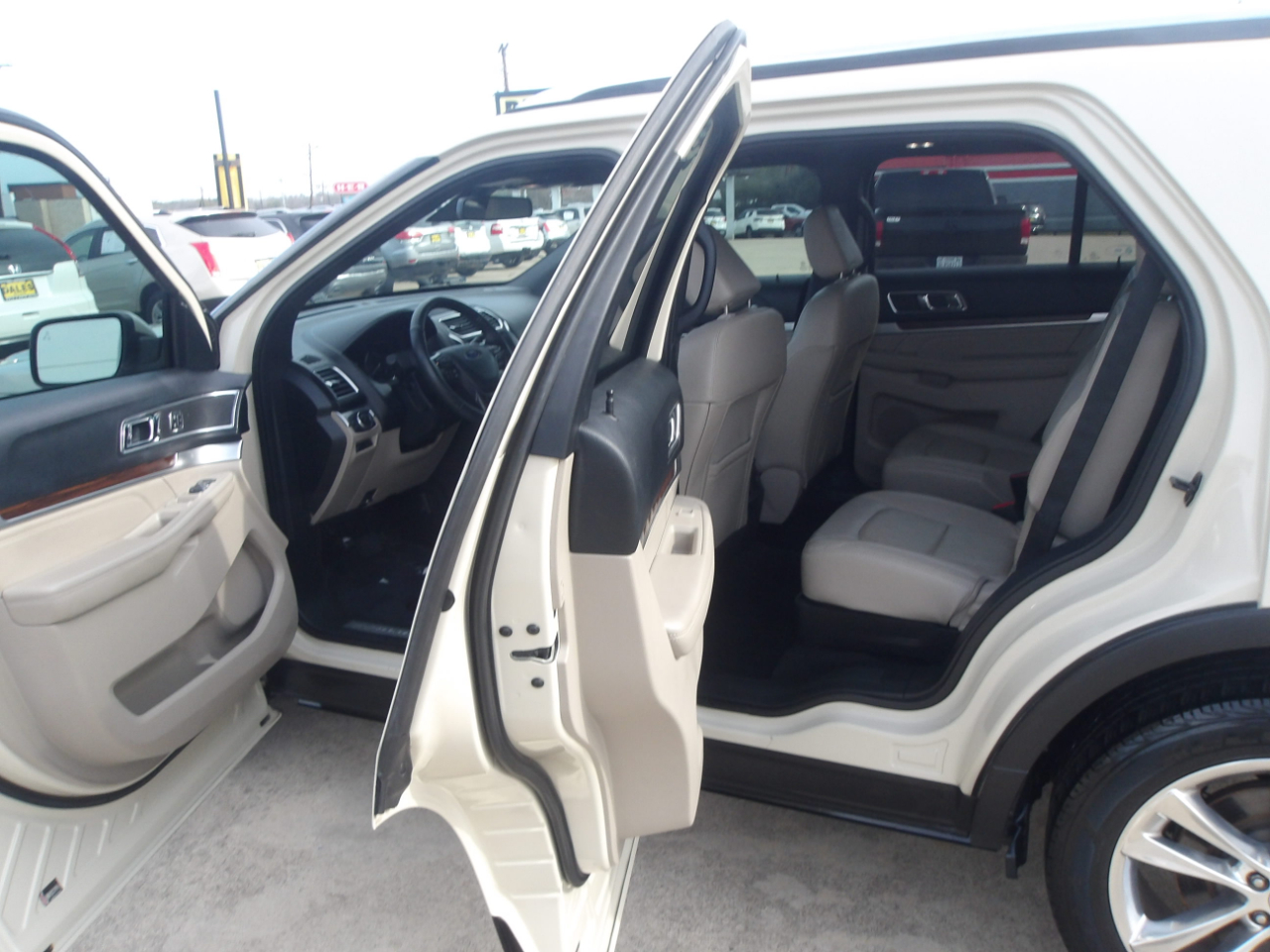 Ford Explorer Limited FWD 2018