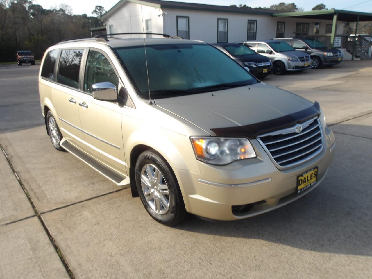 Chrysler Town & Country 4dr Wgn Limited 2010