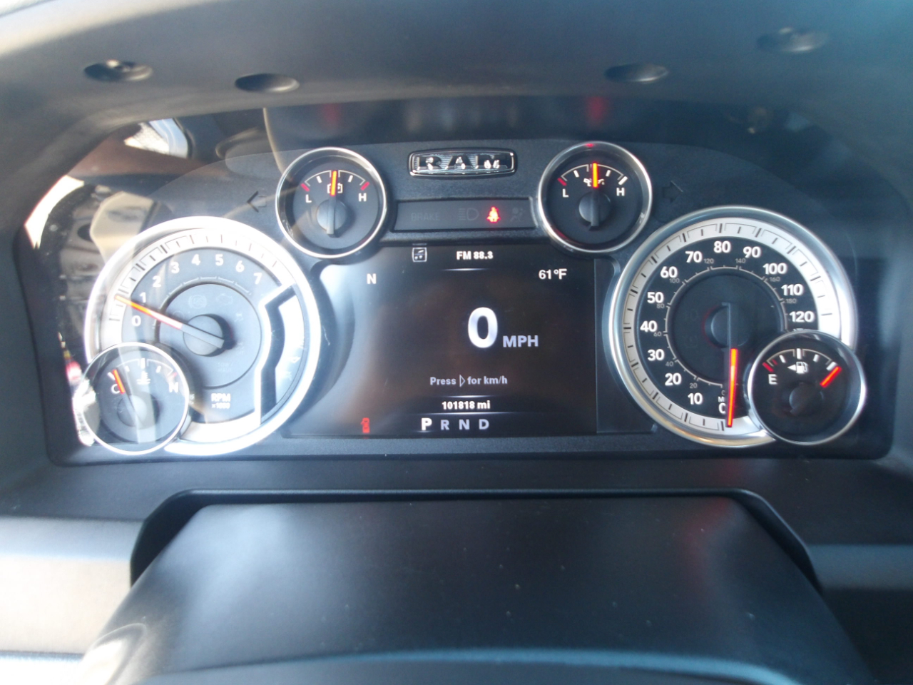 RAM 1500 2WD Crew Cab 140.5" Lone Star 2014