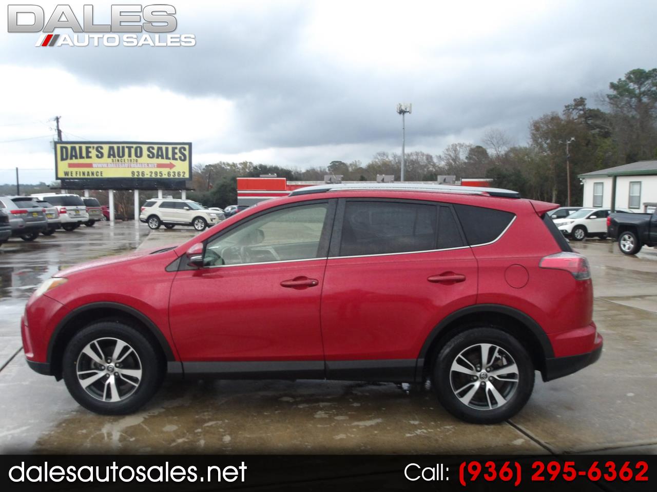 Toyota RAV4 XLE FWD 2017