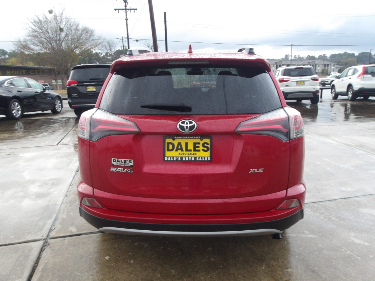 Toyota RAV4 XLE FWD 2017