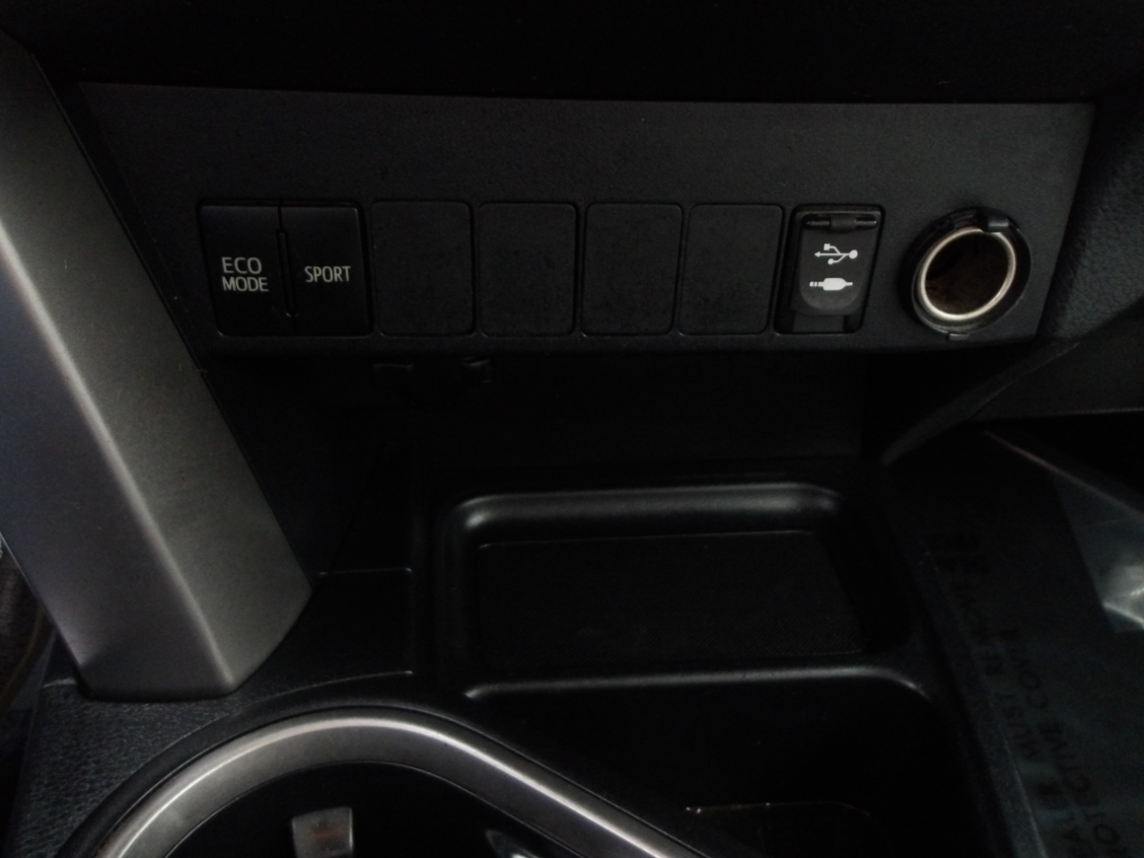 Toyota RAV4 XLE FWD 2017