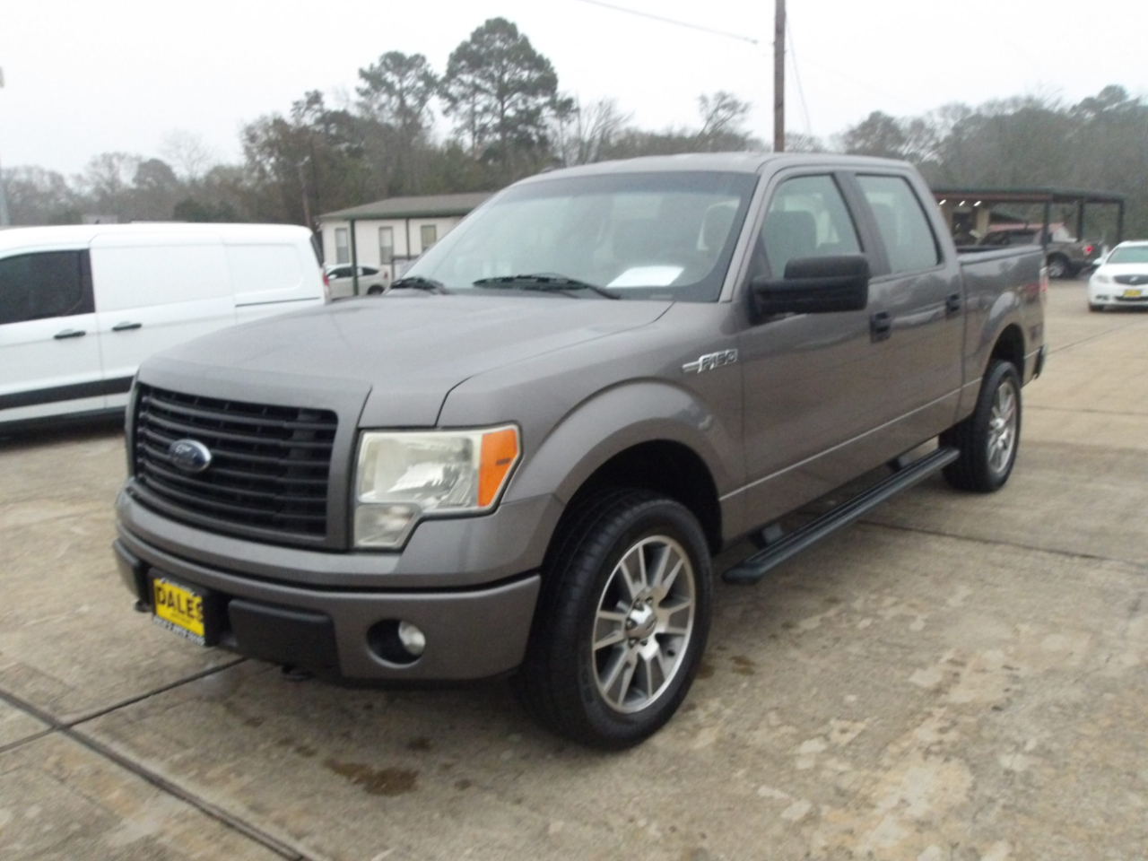 Ford F-150 4WD SuperCrew 145" STX 2014