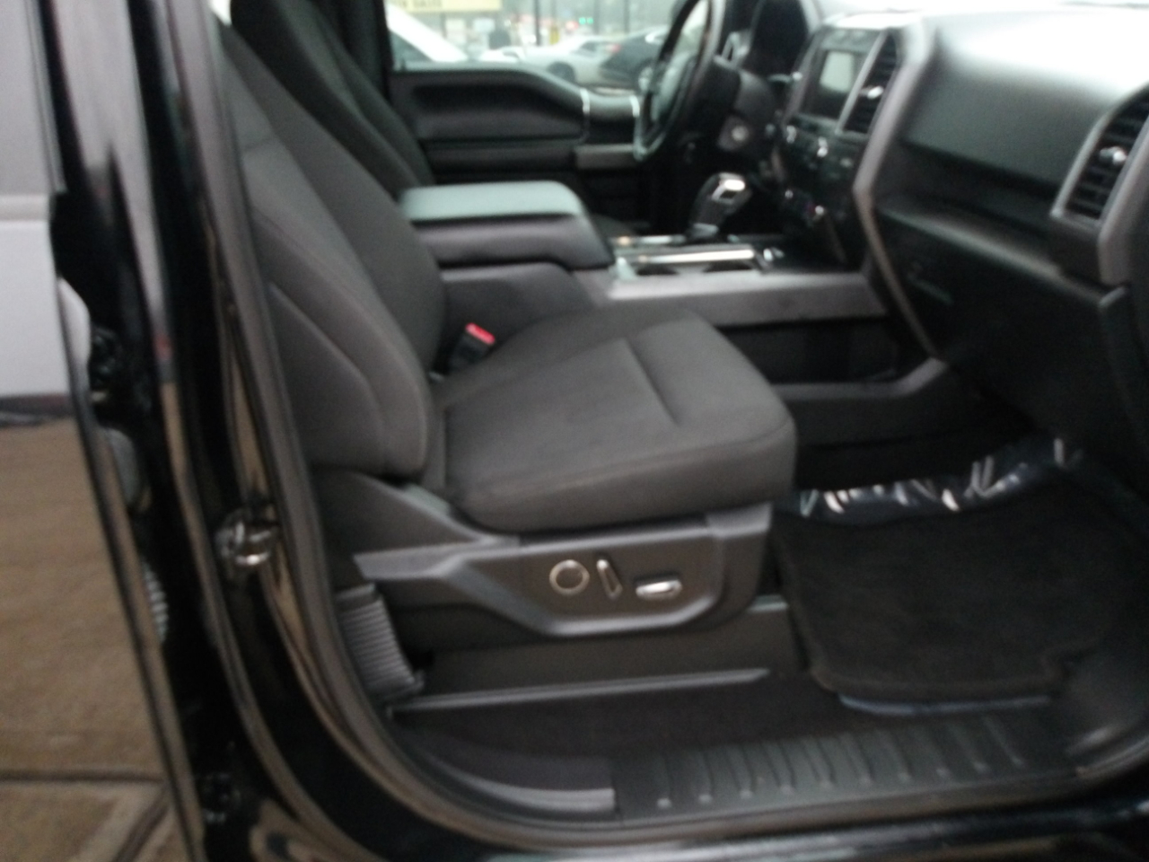 Ford F-150 XLT 2WD SuperCrew 5.5' Box 2018