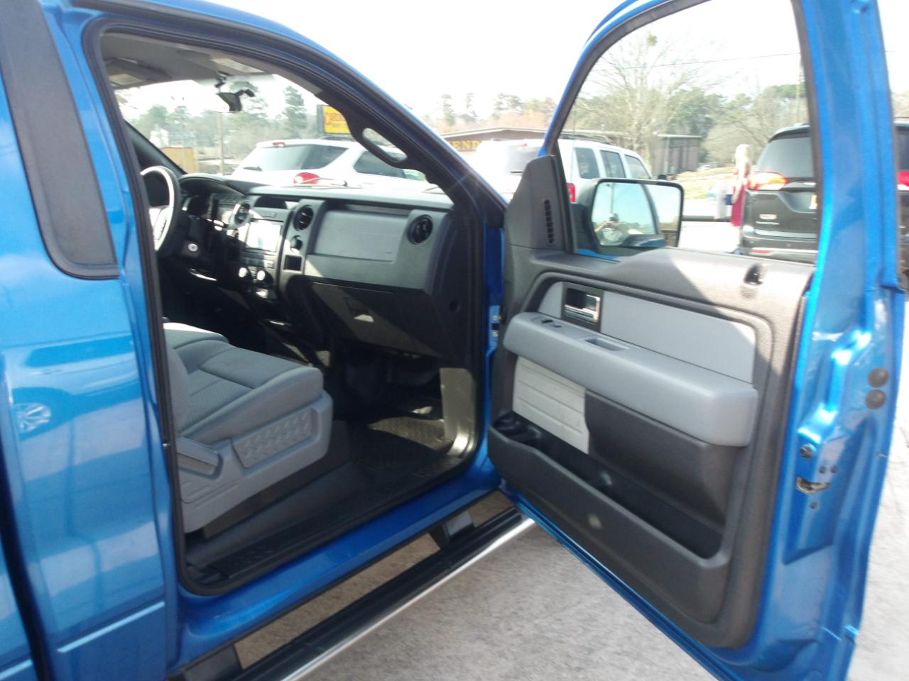 Ford F-150 2WD Reg Cab 126" STX 2013