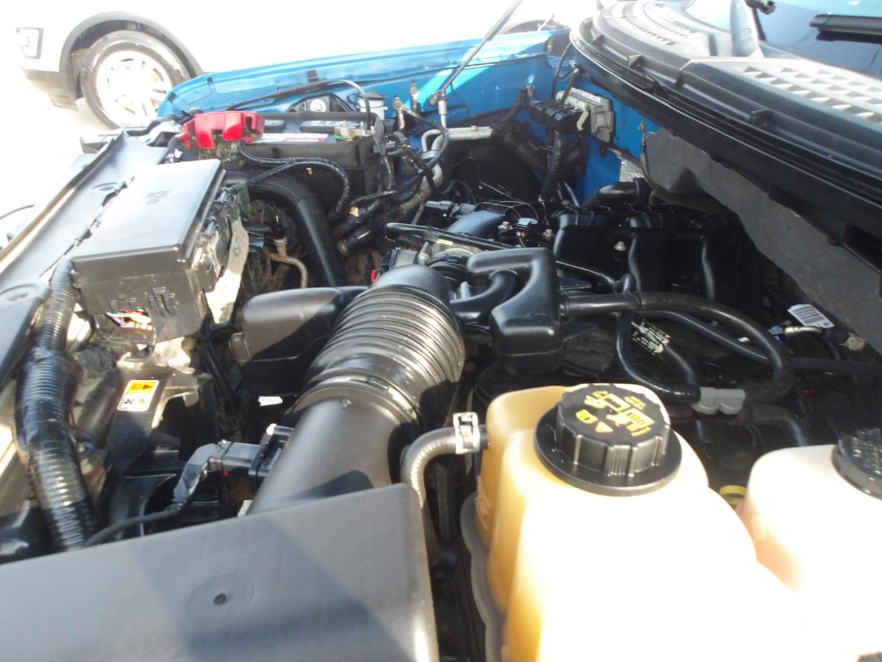 Ford F-150 2WD Reg Cab 126" STX 2013