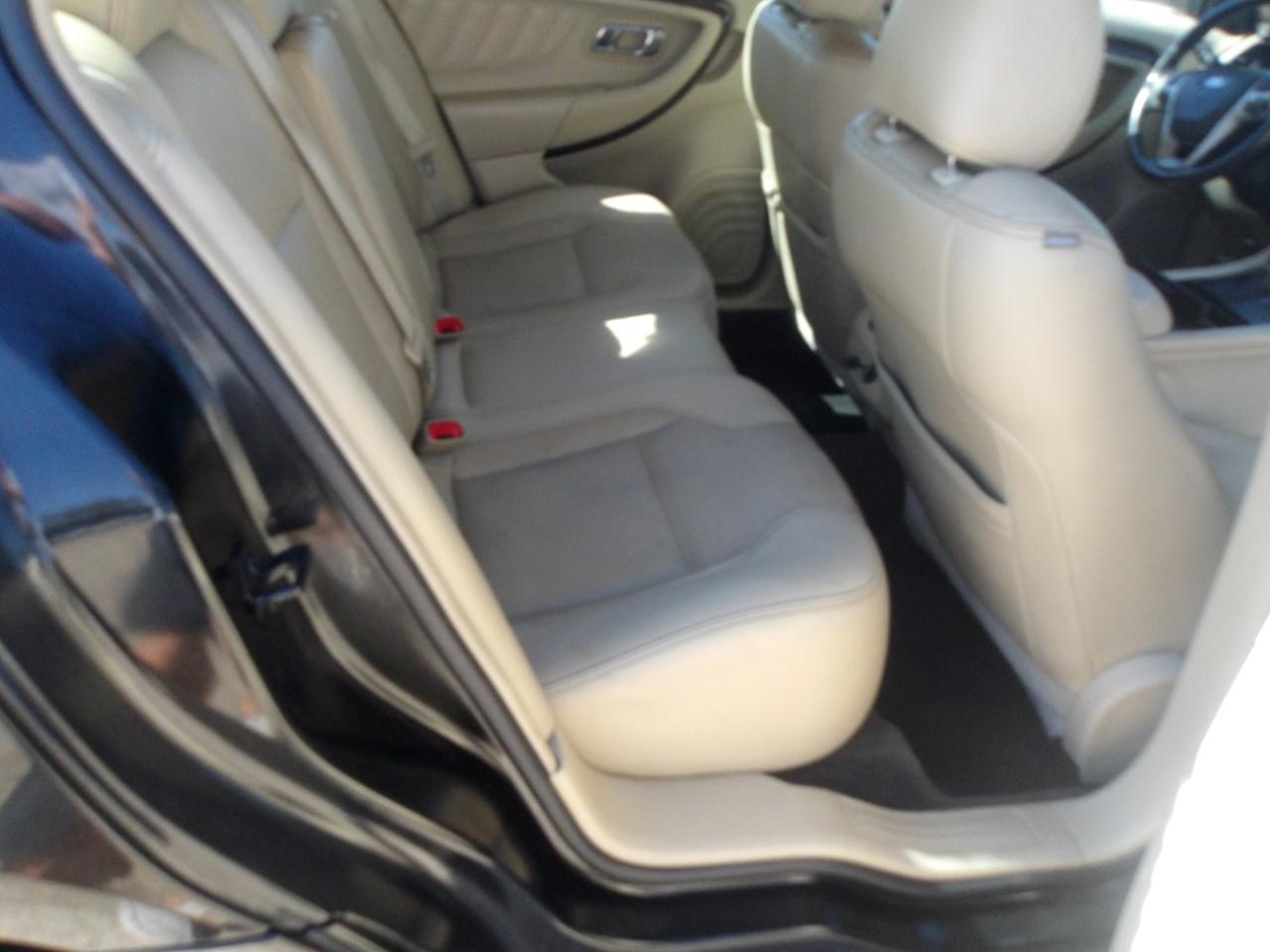 Ford Taurus 4dr Sdn Limited FWD 2014