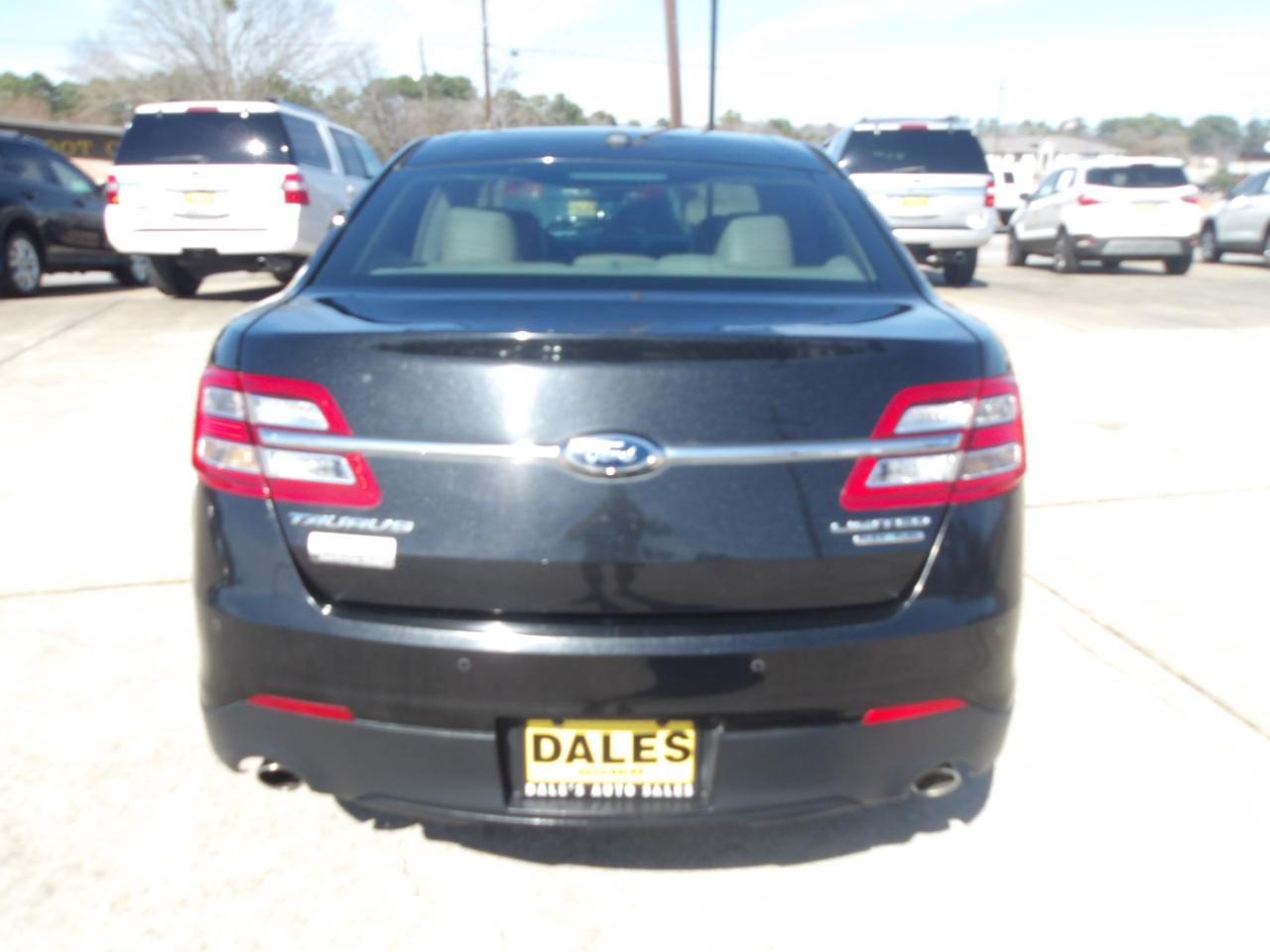 Ford Taurus 4dr Sdn Limited FWD 2014