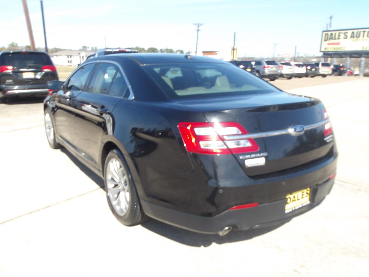 Ford Taurus 4dr Sdn Limited FWD 2014