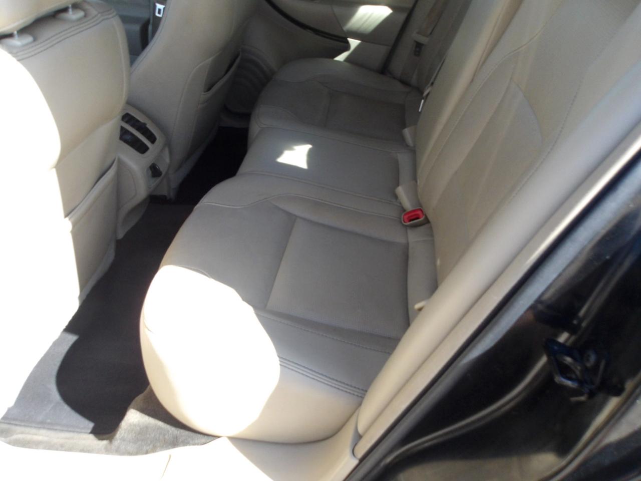 Ford Taurus 4dr Sdn Limited FWD 2014