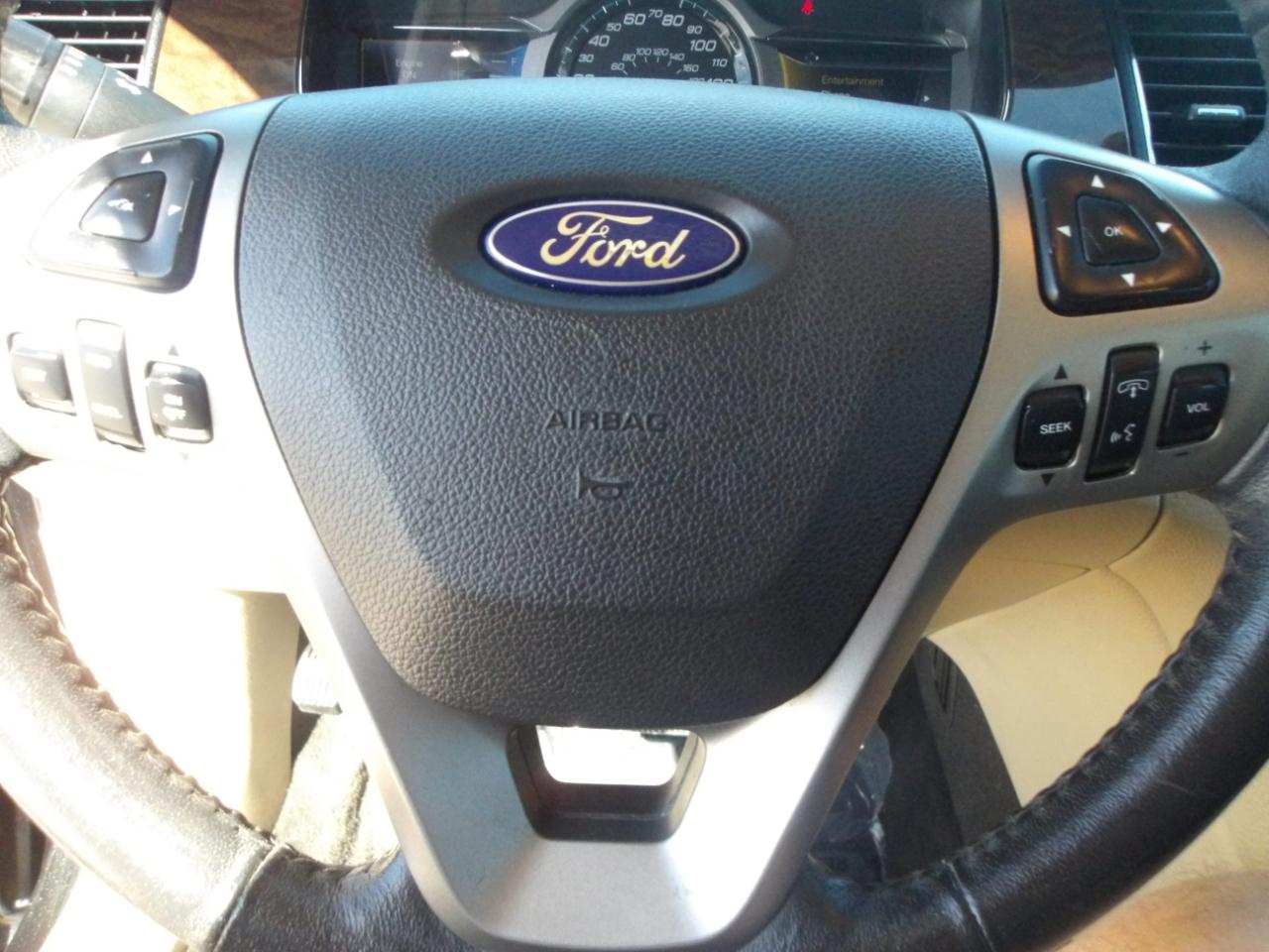 Ford Taurus 4dr Sdn Limited FWD 2014