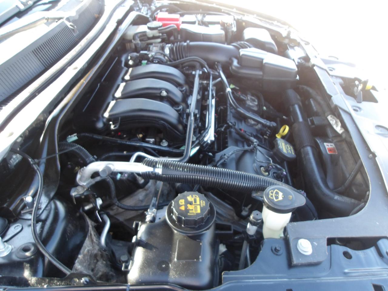 Ford Taurus 4dr Sdn Limited FWD 2014