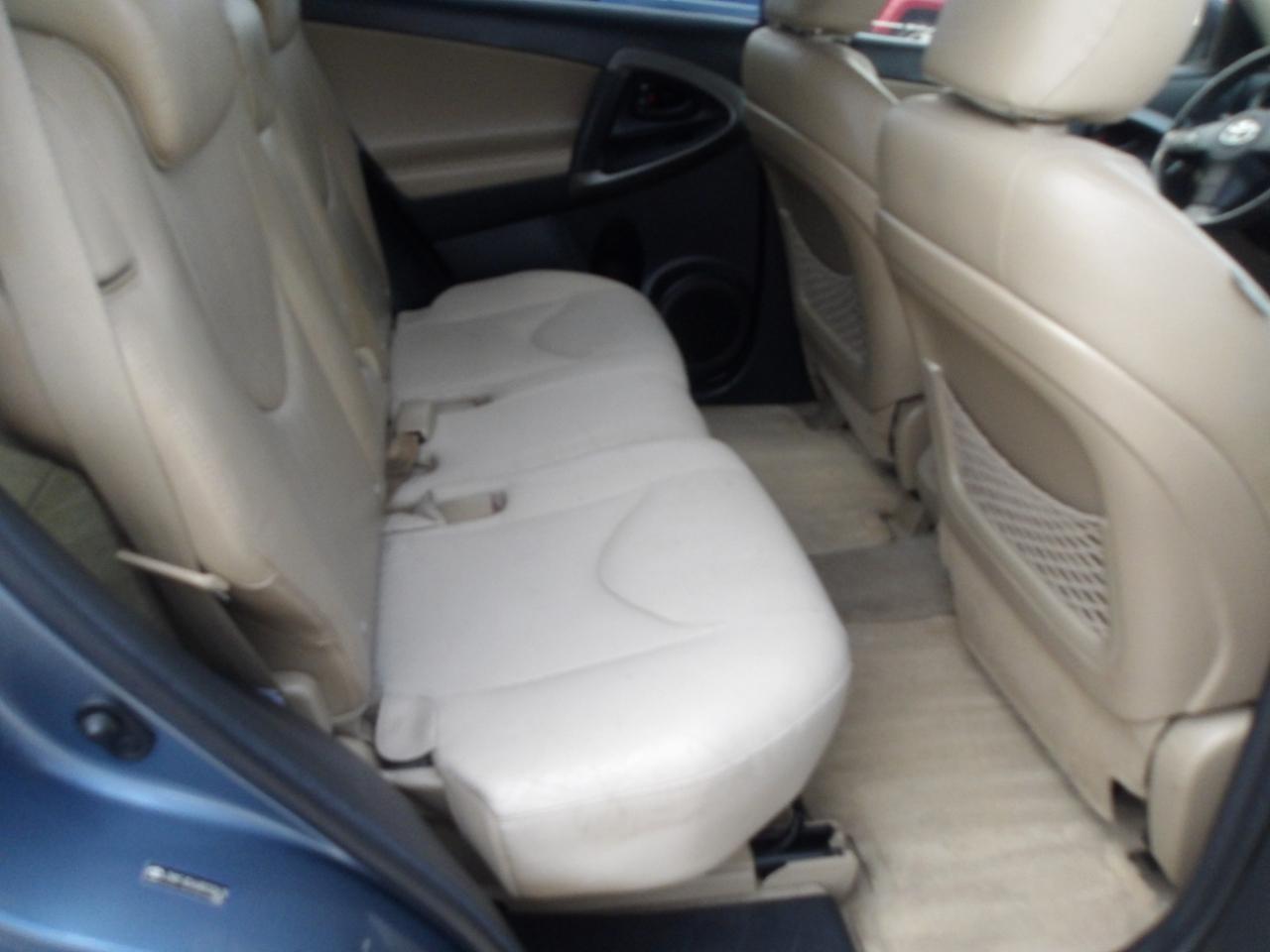 Toyota RAV4 FWD 4dr 4-cyl 4-Spd AT Ltd (Natl) 2010