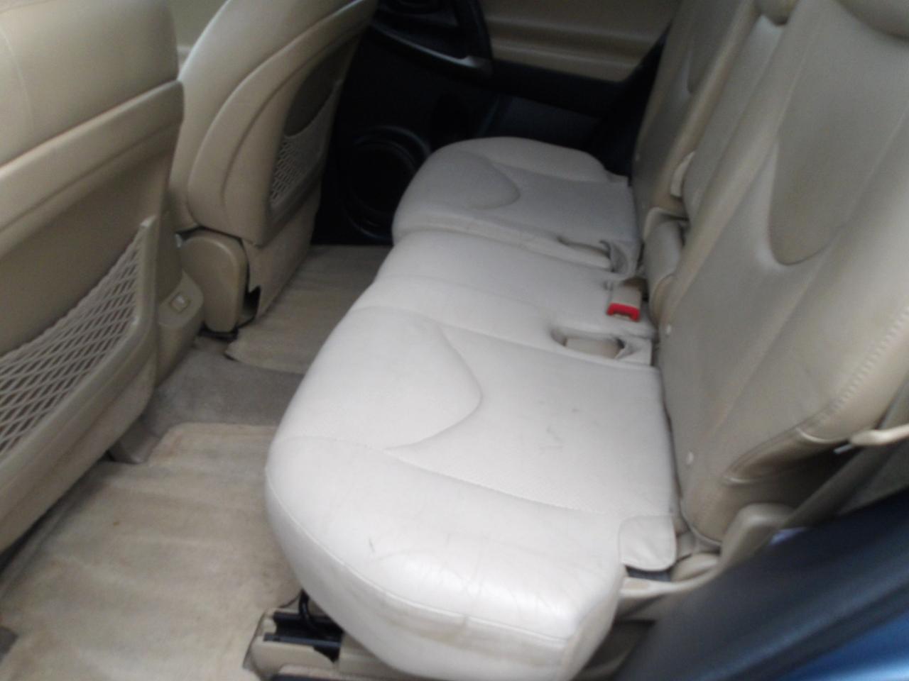 Toyota RAV4 FWD 4dr 4-cyl 4-Spd AT Ltd (Natl) 2010