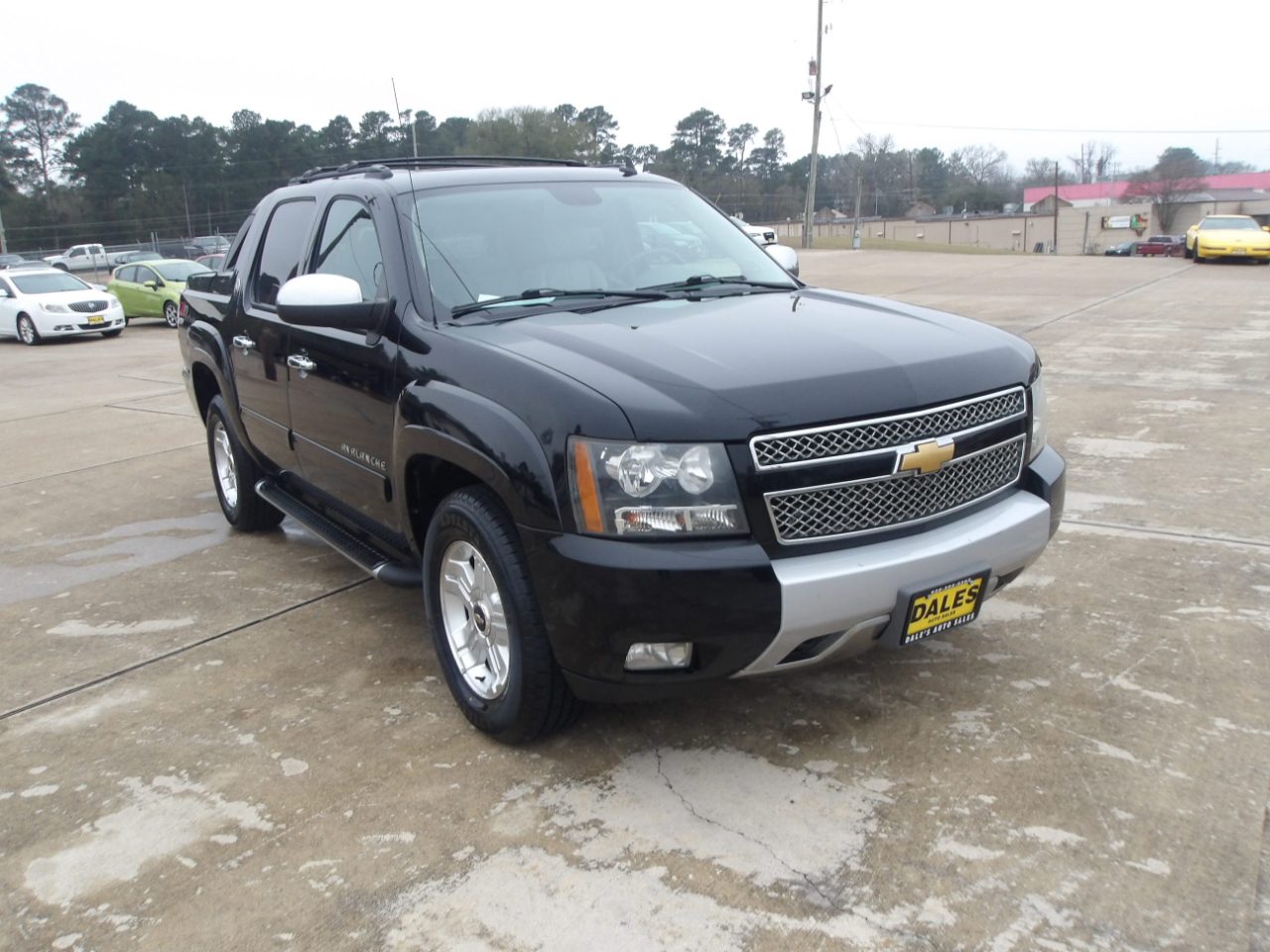 Chevrolet Avalanche 2WD Crew Cab LT 2013
