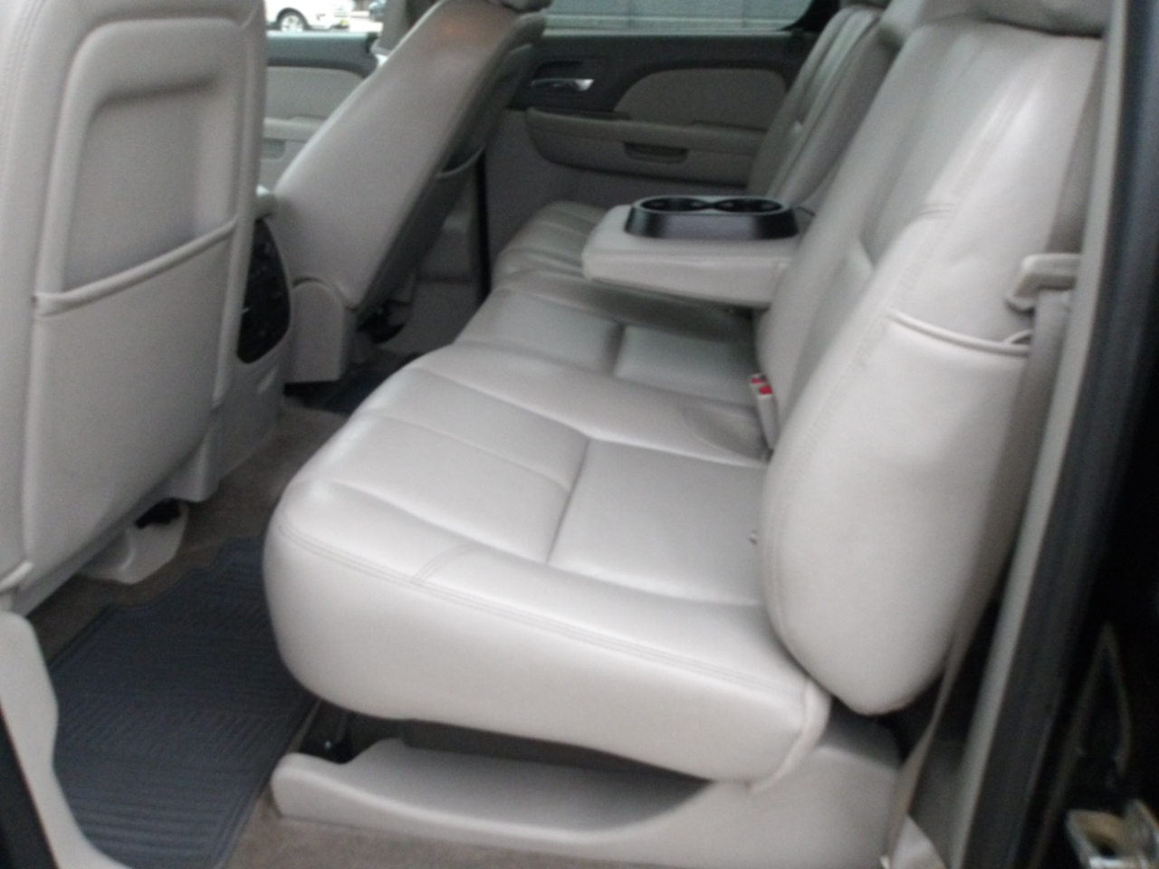 Chevrolet Avalanche 2WD Crew Cab LT 2013