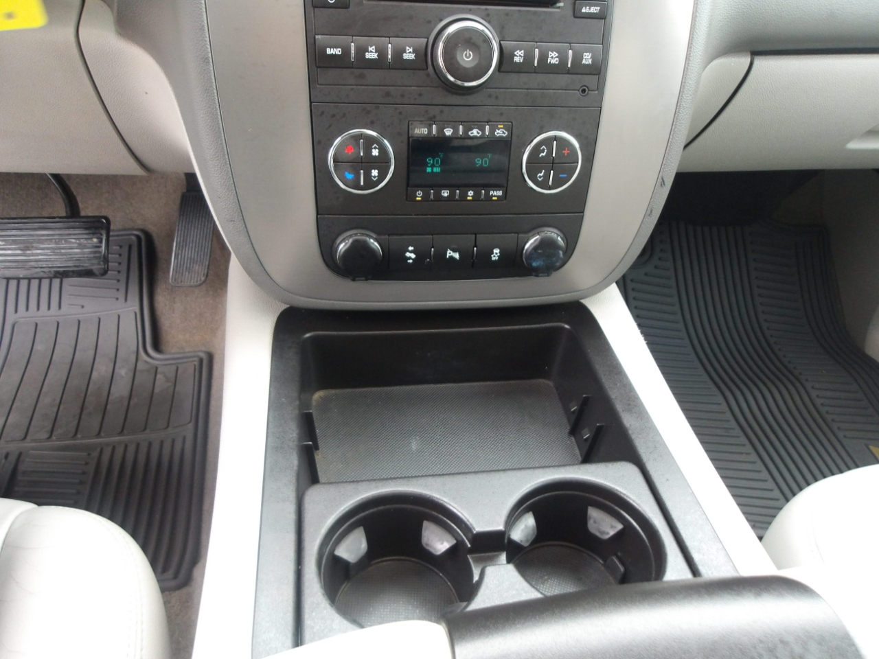 Chevrolet Avalanche 2WD Crew Cab LT 2013