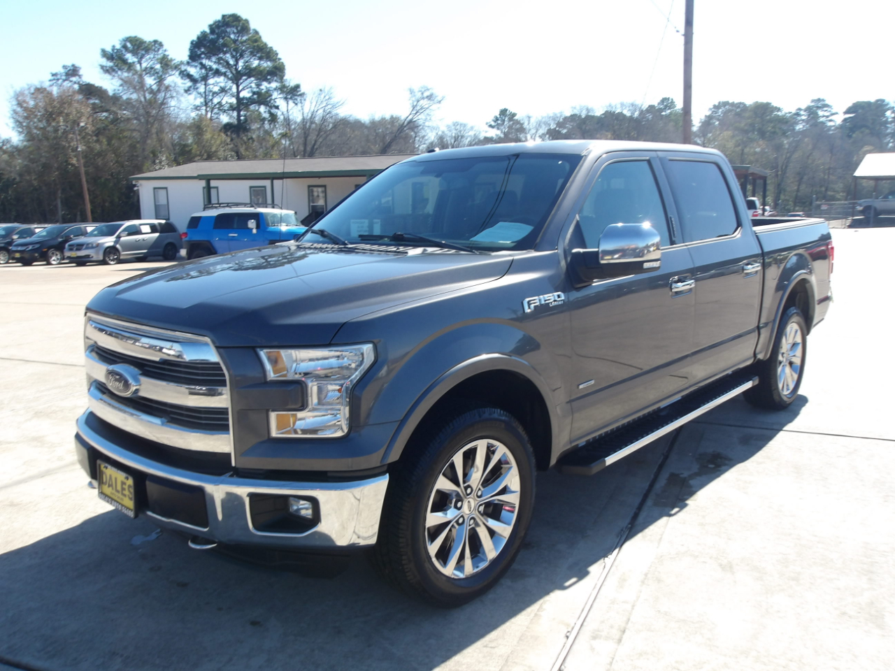 Ford F-150 SuperCrew Crew Cab 139" Lariat 4WD 2016