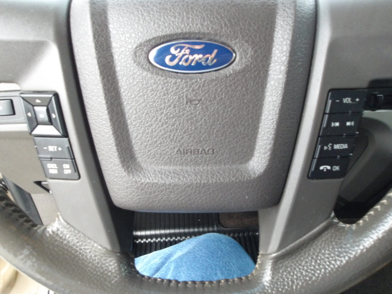 Ford F-150 4WD SuperCrew 145" XLT 2014