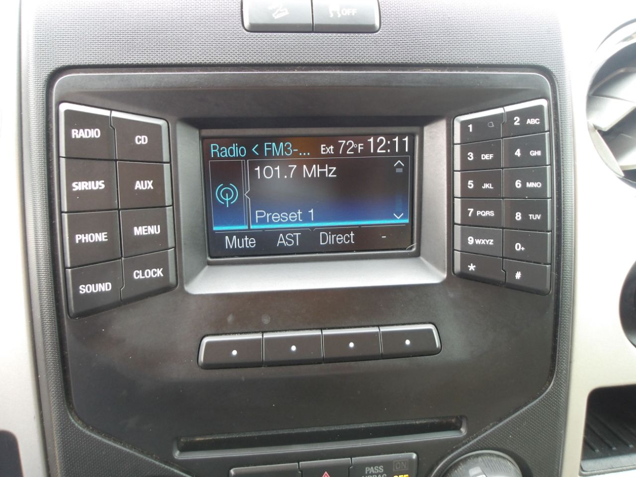 Ford F-150 4WD SuperCrew 145" XLT 2014